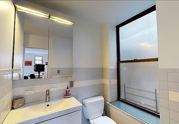 5th image of 66-72 Saint Nicholas Ave #5A
