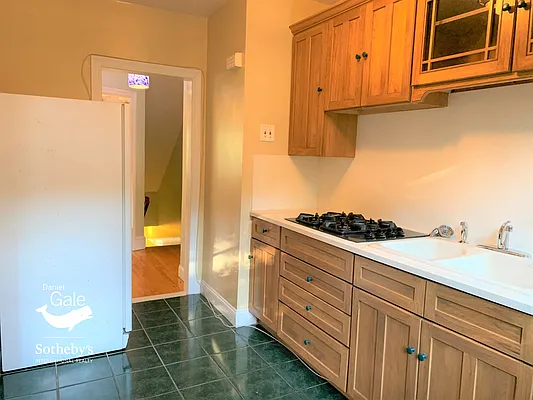 Rented by Daniel Gale Sotheby's International Realty | media 15