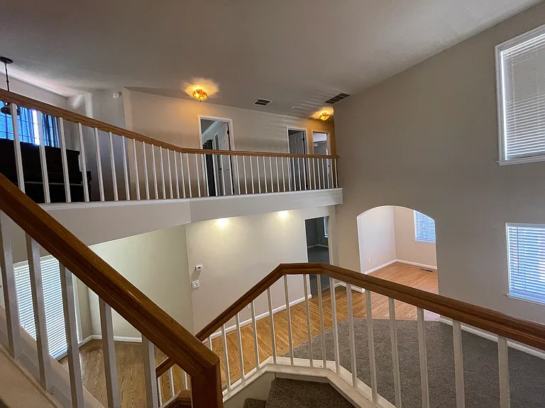 423 Kinsmill Ct — Photo 14