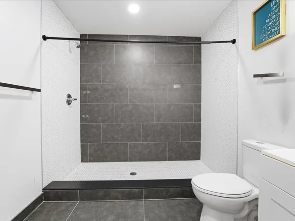 225 Freeman Avenue image 15 of 24