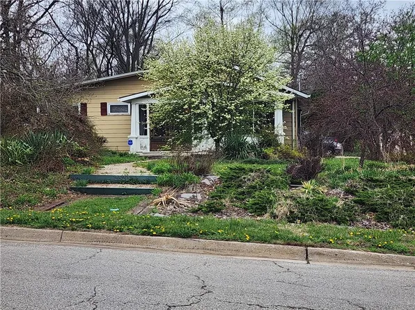 2520 N 27th St, Kansas City, KS 66104