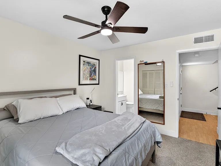 946 E Diamond Dr — Photo 10