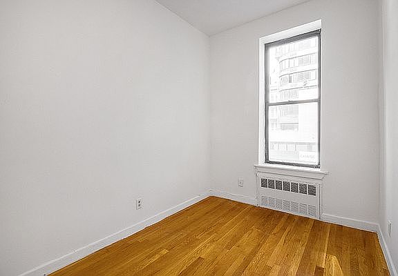 2nd image of 1640 York Ave APT 3A