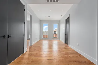 169 Knickerbocker Avenue, #301