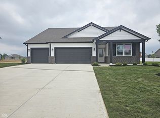 2339 Pine Valley Dr, Plainfield, IN 46168