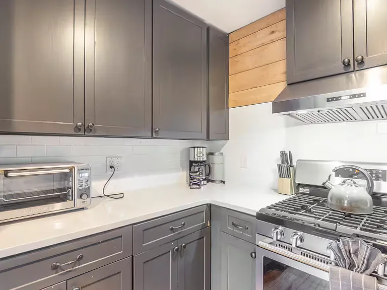 4952 Pinetree Ln — Photo 16