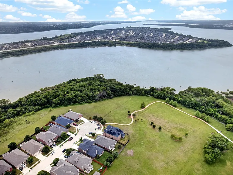 2129 Megan Creek Dr — Photo 18