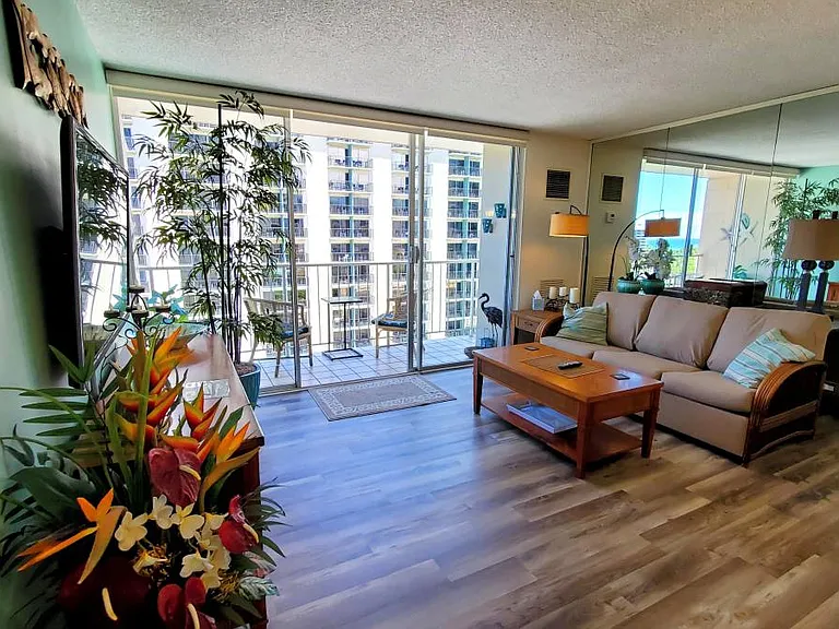 1925 Kalakaua Ave #1302 — Photo 5