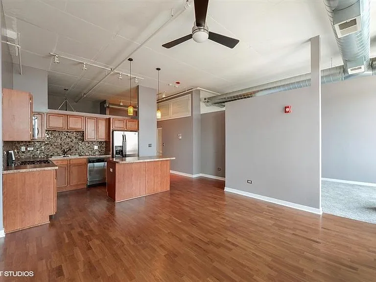 740 W Fulton St #908 — Photo 3