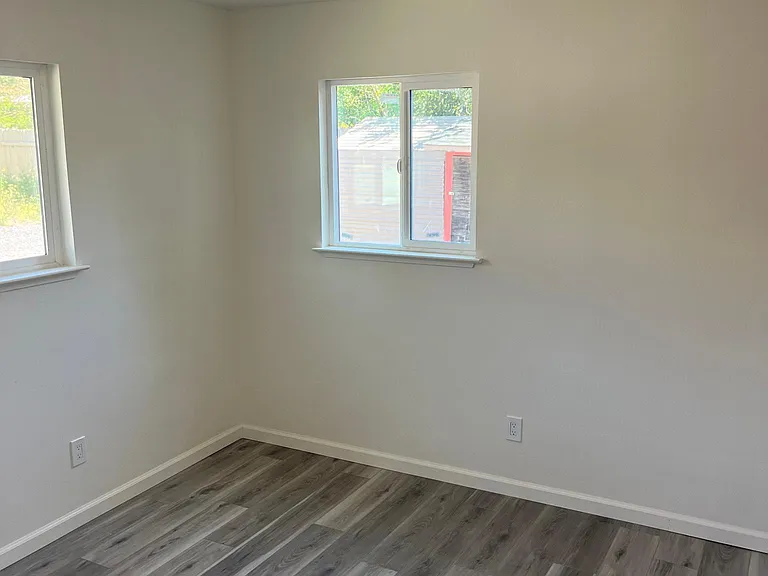 1010 Grand Ave #1010A — Photo 2