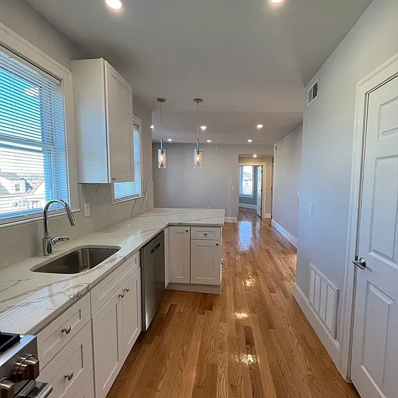 75 Winchester St #1 — Photo 2