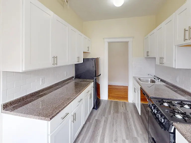 1810 Commonwealth Ave #118 — Photo 1