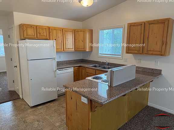 5th image of 2620 Pumice Dr #3
