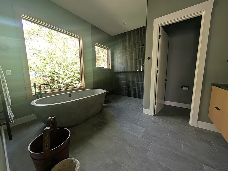 364 Armadale Rd — Photo 42