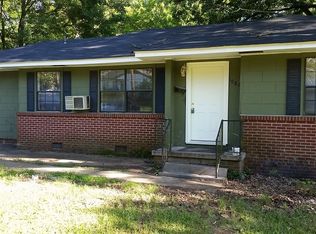 1087 Combs St, Jackson, MS 39204