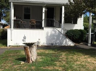 39 Burnside Ave, Plainville, CT 06062