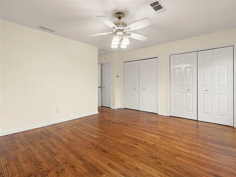 206 6th St NE #206 — Photo 17