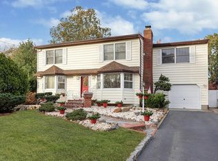 4 Channing Rd, East Brunswick, NJ 08816