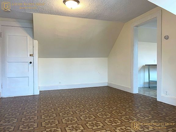 3rd image of 543 Broadway APT 3