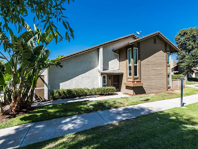 17030 Mount Lilita Ct — Photo 2