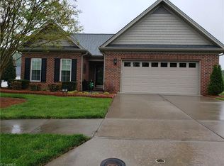 206 Turnberry Dr, Mocksville, NC 27028