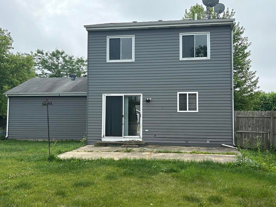 2nd image of 170 Dartmoor Dr
