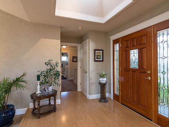 4th image of 6368 Ivy Ln