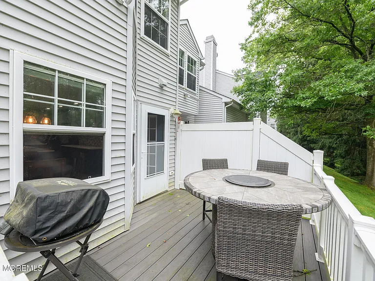 75 McKinley Dr — Photo 34