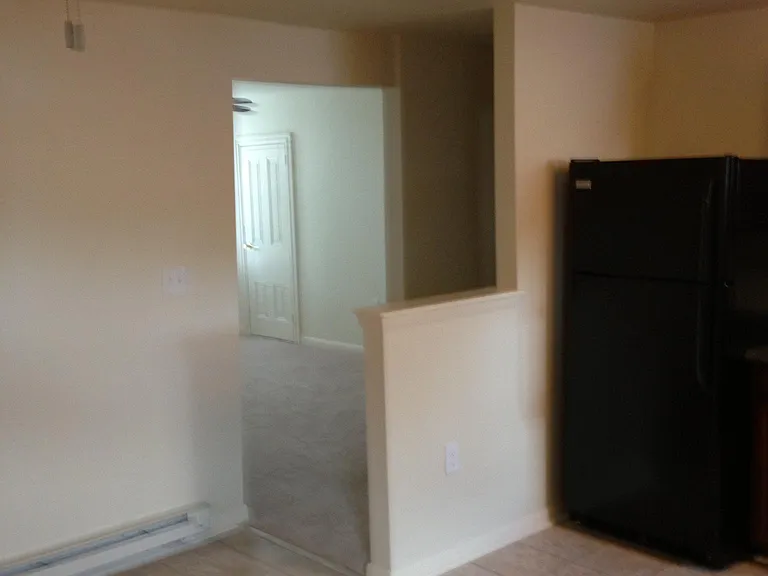 129 E State St #2 — Photo 4
