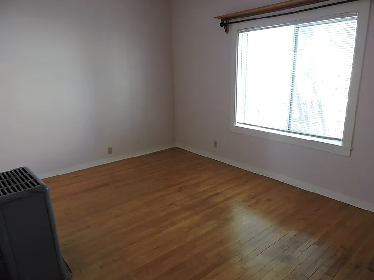 1516 22nd St #8 — Photo 3