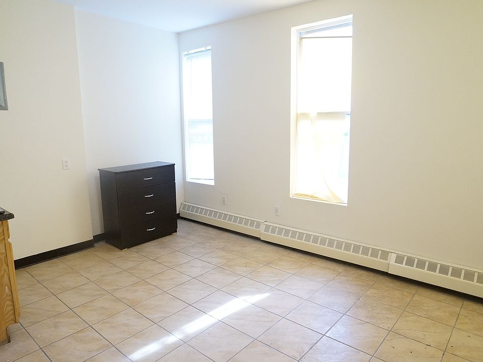 2nd image of 350 E 134th St #1