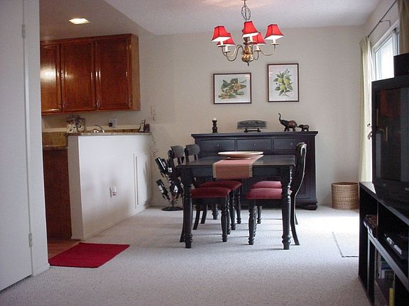 Conversation over Dinner