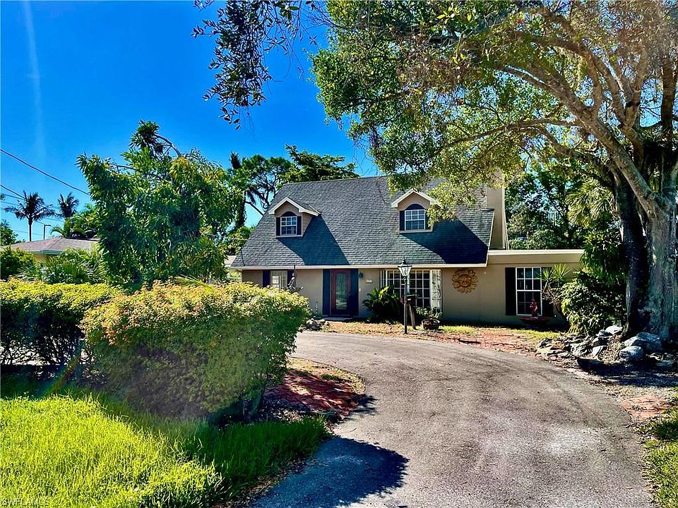 2453 10th St N, Naples, FL 34103 Zillow