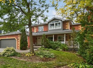 87 George St, Aurora, ON L4G 2S3