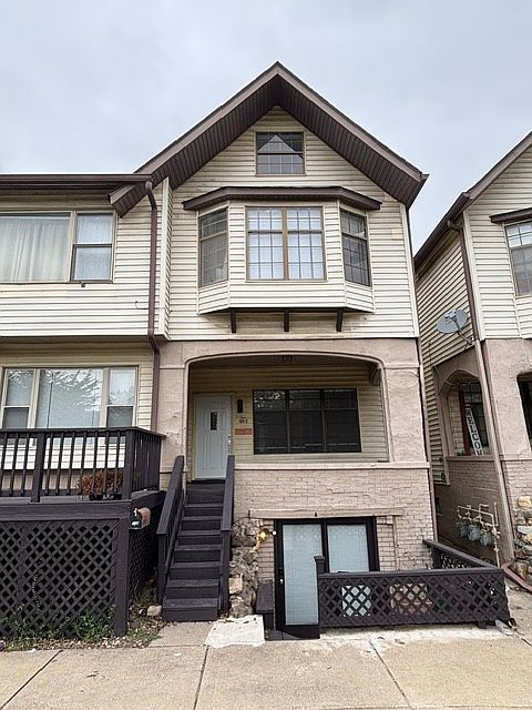 1st image of 120 E 27th St