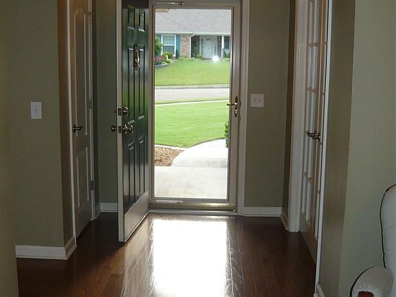 5th image of 2508 Lawson Lake Ct SE