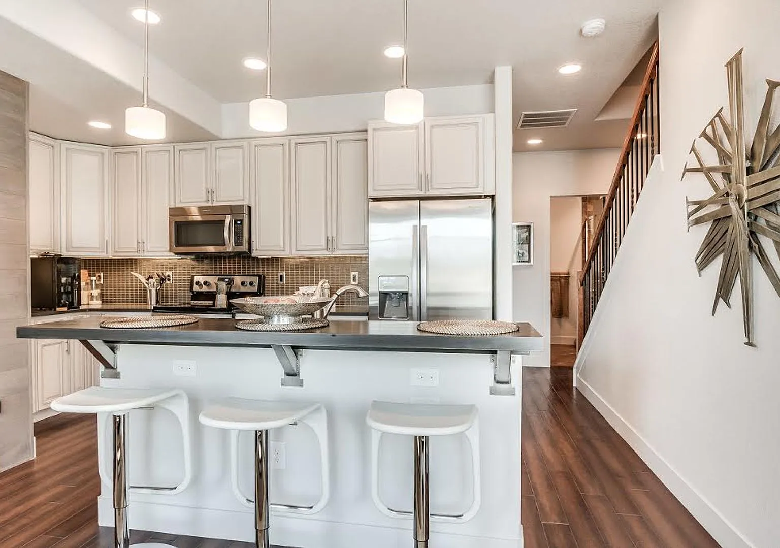 3 Bed | 3 Bath | Five Points Townhome | Available September 1 — Photo 3