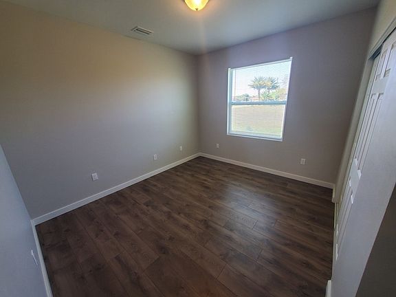 5th image of 1514 Gary Ln
