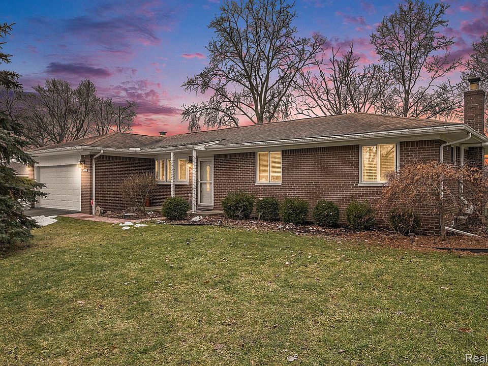 1st image of 6594 Berrywood Dr