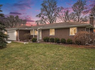 6594 Berrywood Dr, Brighton, MI