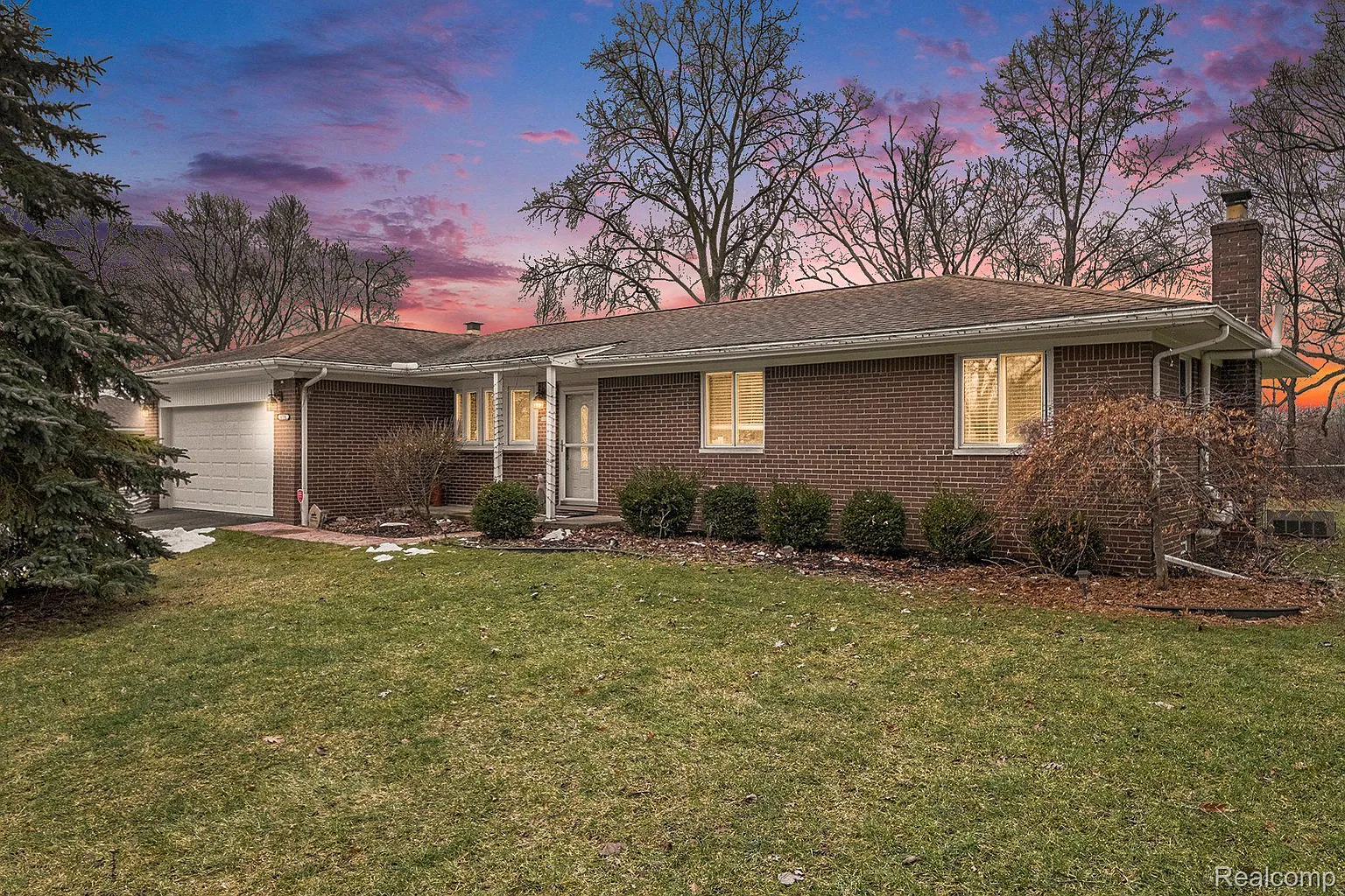 6594 Berrywood Dr photo 1