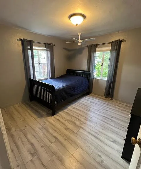 3026 E Loretta Dr — Photo 6