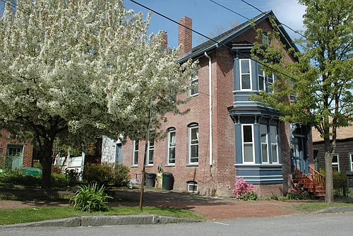 30 Mechanic St #2 Photo 1