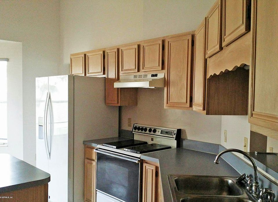 2nd image of 14034 Canyon Falls Dr S
