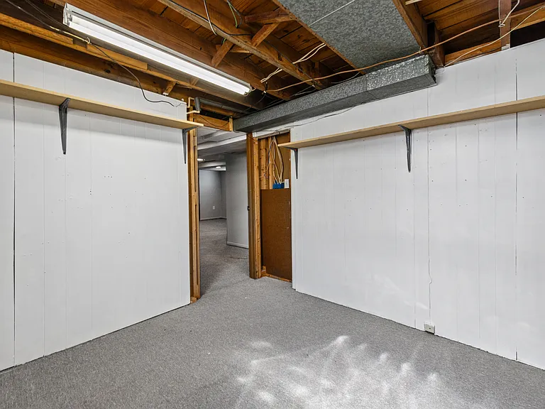 922 Mayflower Ave — Photo 34