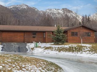 9713 Chisik Cir, Eagle River, AK 99577