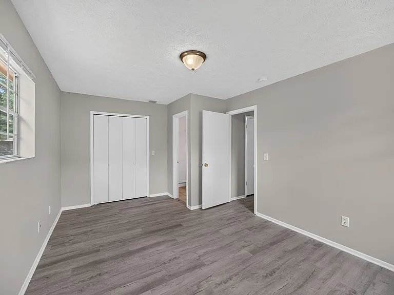 1083 Stokes St — Photo 11