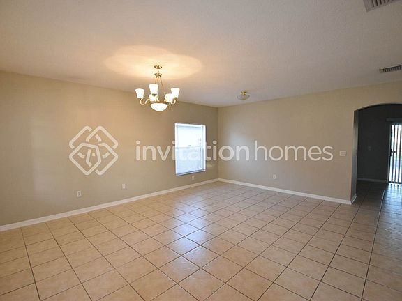 3rd image of 6731 Cambridge Park Dr