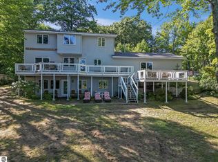 398 Highview Rd, Traverse City, MI 49696