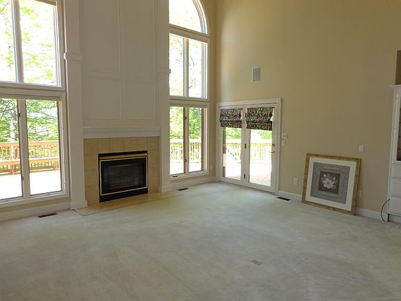 2nd image of 7600 Overlook Hills Ln